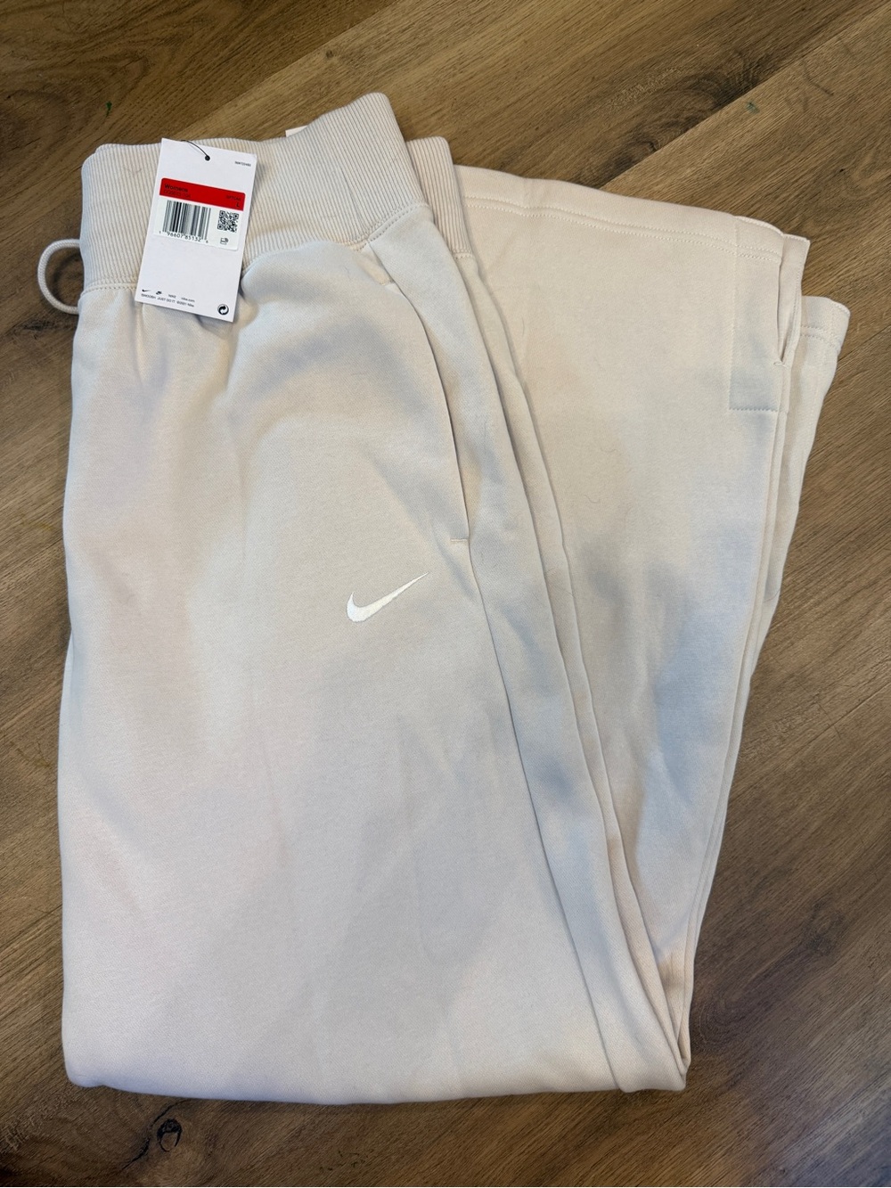 Nike women’s Cream/White Swoosh Sweatpants